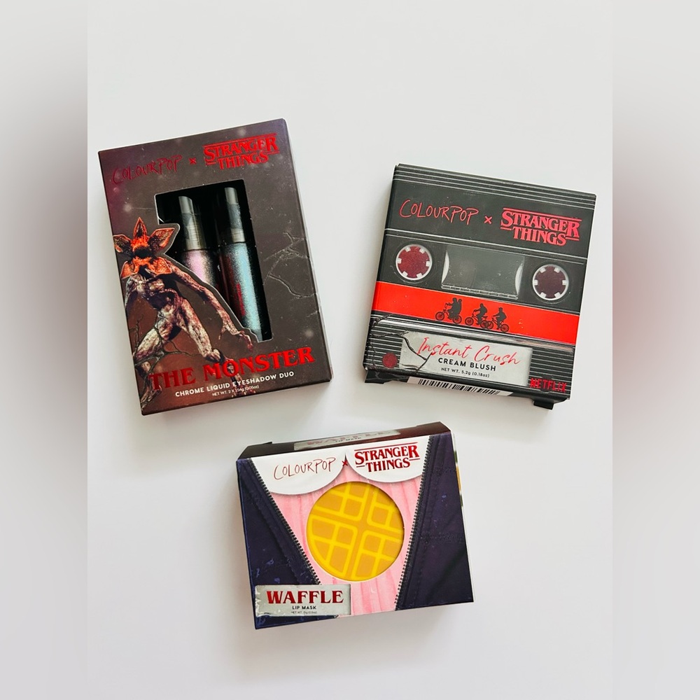 Colourpop X Stranger things Make up